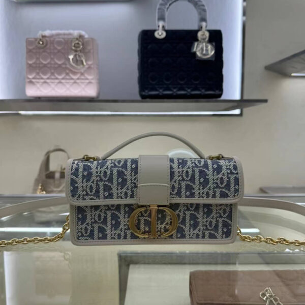 Montaigne Mini Handbag (حقيبة مونتين الصغيرة)