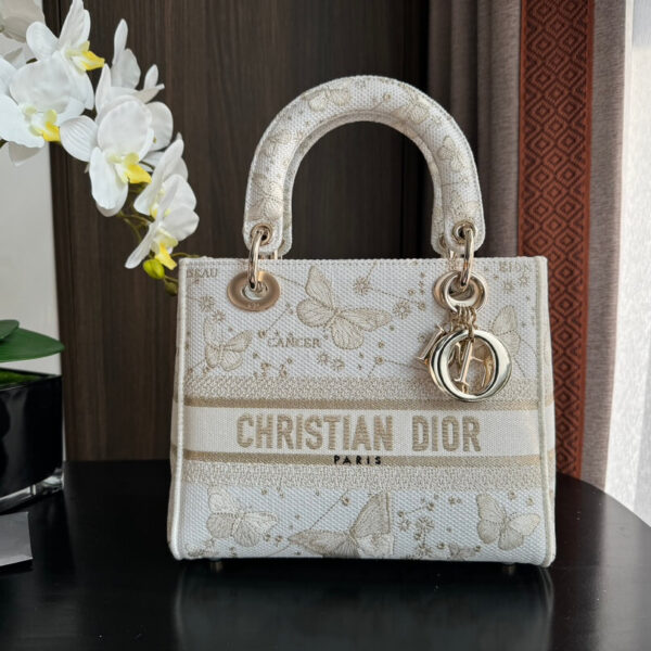 Lady D-Lite Bag (حقيبة "ليدي دي-لايت")