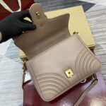 Marmont Medium Handbag (حقيبة يد مارمونت متوسطة الحجم) - Image 3