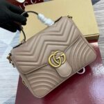 Marmont Medium Handbag (حقيبة يد مارمونت متوسطة الحجم) - Image 8