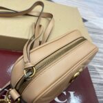 Marmont Mini Chain Shoulder Bag (حقيبة كتف مارمونت بسلسلة صغيرة) - Image 2
