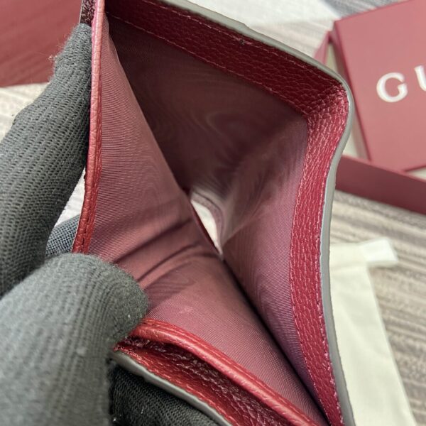 Monogram & Metallic Mini Wallet (محفظة "مونوغرام وجلد ميتاليك الصغيرة)