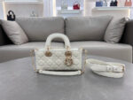 Lady D-Joy Handbag(حقيبة يد ليدي دي)