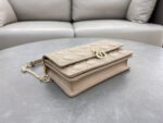 Miss D Handbag (حقيبة يد ميس دي) - Image 4