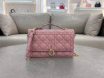 Miss D Handbag (حقيبة يد ميس دي)