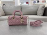 Lady D-Joy Handbag (حقيبة يد ليدي دي)