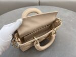 Lady D-Joy Handbag (حقيبة يد ليدي دي) - Image 2