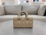Lady D-Joy Handbag (حقيبة يد ليدي دي) - Image 8