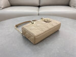 Lady D-Joy Handbag (حقيبة يد ليدي دي) - Image 9