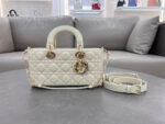 Lady D-Joy Handbag (حقيبة يد ليدي دي)