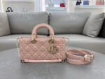 Lady D-Joy Handbag (حقيبة يد ليدي دي)