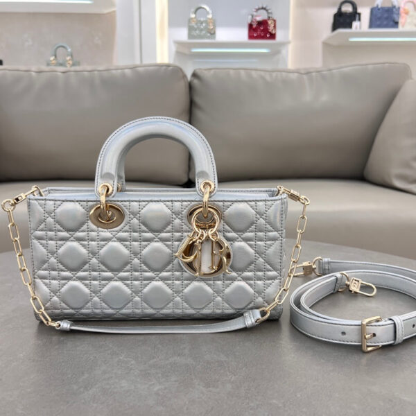 Lady D-Joy Handbag(حقيبة يد ليدي دي)