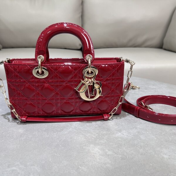 Lady D-Joy Handbag(حقيبة يد ليدي دي)