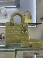 Lady D Small Series (سلسلة ليدي دي الصغيرة)