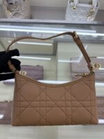 Mini  Dumpling Bag (حقيبة الدمبلنغ الصغيرة) - Image 2