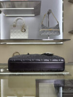 Lady D-Joy Handbag (حقيبة يد ليدي دي-جوي) - Image 6