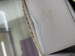30 Montaigne Mini Shoulder Bag (حقيبة كتف ميني ٣٠ مونتين) - Image 4