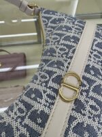 30 Montaigne Mini Shoulder Bag (حقيبة كتف ميني ٣٠ مونتين) - Image 10