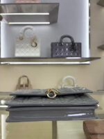 Lady D Pearl Clutch(حقيبة ليدي دي بيرل كلتش) - Image 4