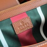 Padlock Shoulder Bag (حقيبة كتف "بادلوك") - Image 4