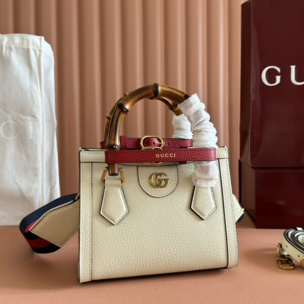 Diana Mini Tote Bag (حقيبة ديانا ميني توت)