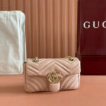 Marmont Small Shoulder Bag (حقيبة كتف مارمونت سمول )