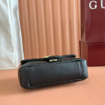 Marmont Small Shoulder Bag (حقيبة كتف مارمونت سمول ) - Image 2