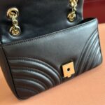 Marmont Small Shoulder Bag (حقيبة كتف مارمونت سمول ) - Image 6