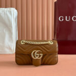 Marmont Quilted Mini Handbag (حقيبة مارمونت المبطنة ميني)