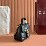 Marmont Small Top Handle Bag (حقيبة  مارمونت ذات مقبض علوي) - Image 2