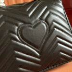 Marmont Medium Top Handle Bag (حقيبة مارمونت متوسطة الحجم بمقبض علوي) - Image 2