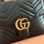 Marmont Medium Top Handle Bag (حقيبة مارمونت متوسطة الحجم بمقبض علوي) - Image 3