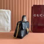 Marmont Medium Top Handle Bag (حقيبة مارمونت متوسطة الحجم بمقبض علوي) - Image 4