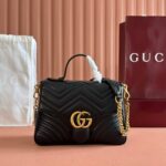 Marmont Medium Top Handle Bag (حقيبة مارمونت متوسطة الحجم بمقبض علوي)