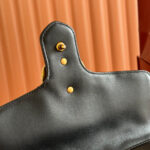 Marmont Medium Top Handle Bag (حقيبة مارمونت متوسطة الحجم بمقبض علوي) - Image 9