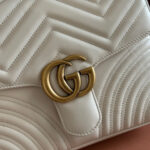 Marmont Medium Top Handle Bag  (حقيبة مارمونت متوسطة الحجم بمقبض علوي) - Image 6