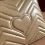 Marmont Small Top Handle Bag (حقيبة  مارمونت ذات مقبض علوي) - Image 6