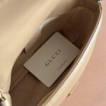 Marmont Small Top Handle Bag (حقيبة  مارمونت ذات مقبض علوي) - Image 8