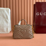 Marmont Small Top Handle Bag (حقيبة  مارمونت ذات مقبض علوي) - Image 6