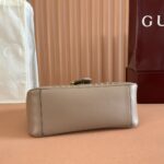 Marmont Medium Top Handle Bag (حقيبة مارمونت متوسطة الحجم بمقبض علوي) - Image 9
