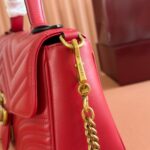Marmont Medium Top Handle Bag  (حقيبة مارمونت متوسطة الحجم بمقبض علوي) - Image 5