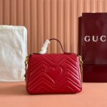 Marmont Medium Top Handle Bag  (حقيبة مارمونت متوسطة الحجم بمقبض علوي) - Image 7