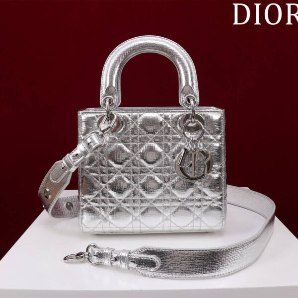 Small Lady D Bag(الصغيرة حقيبة ليدي دي)