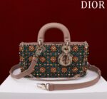 Lady Joy Embroidered Bag (حقيبة ليدي جوي مطرزة)