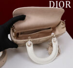 Lady Joy Horizontal Bag (حقيبة ليدي جوي الأفقية) - Image 6
