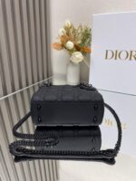 Lady D Three-Compartment(حقيبة ليدي دي بثلاث حجرات) - Image 2