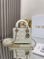 Lady D Three-Compartment(حقيبة ليدي دي بثلاث حجرات)