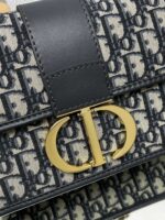 Montaigne Large Chain Bag( حقيبة مونتين كبيرة بسلسلة) - Image 3