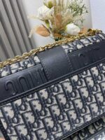 Montaigne Large Chain Bag( حقيبة مونتين كبيرة بسلسلة) - Image 5