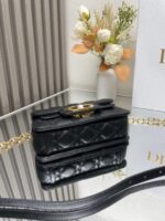 Mini D Jolie Pearl Handbag (حقيبة يد دي جولي ميني باللؤلؤ) - Image 3